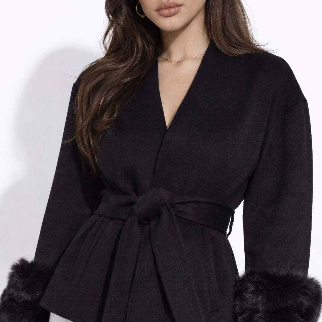 The Victoria Moss in Black